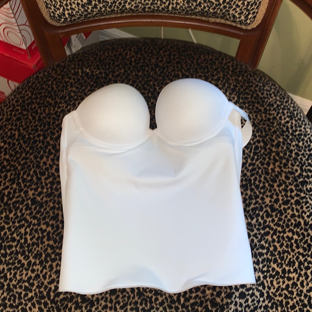 Felina Seamless Molded Cup Bra - 32B- NWT